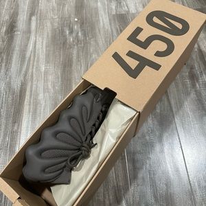yeezy 450 CINDER sz 7
